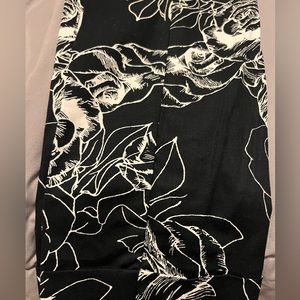 Black Slim fit Rose Pants